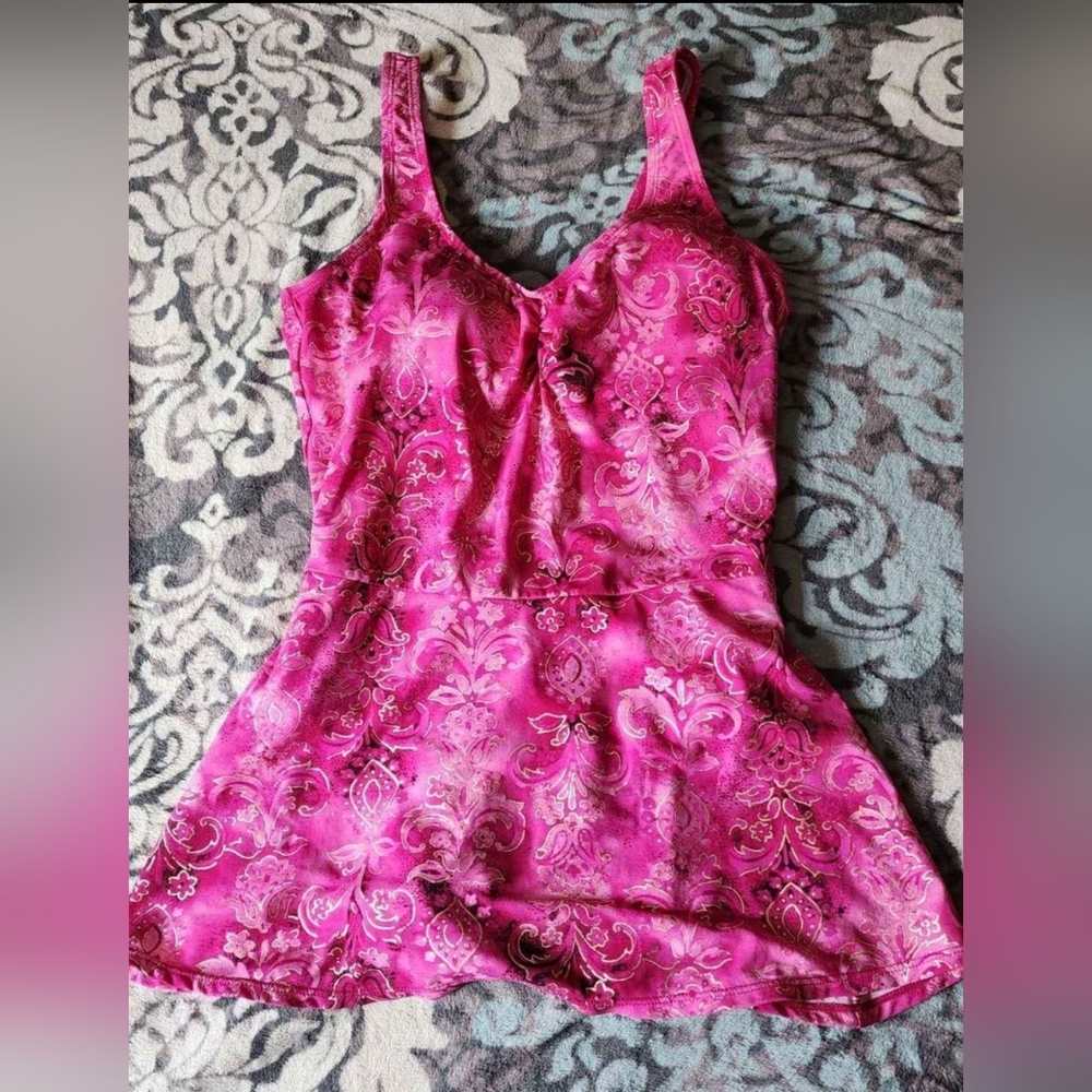 Islanders Pink and gold size 10 one peice swim suit